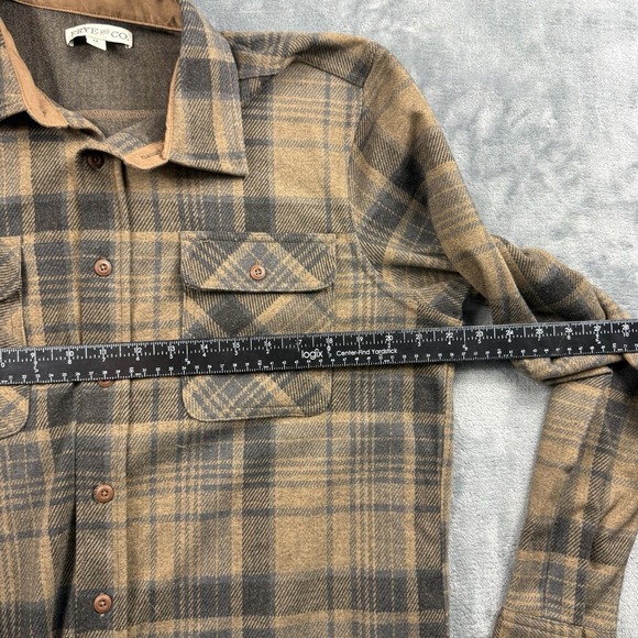 Frye and Co. Flannel Long Sleeve Button Down Shirt - Medium - Picture 8 of 9